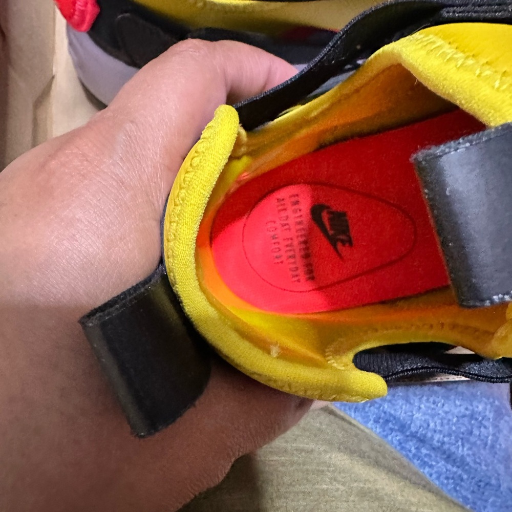 Women’s Nike Blue and Yellow Sneakers - Picture 5 of 7